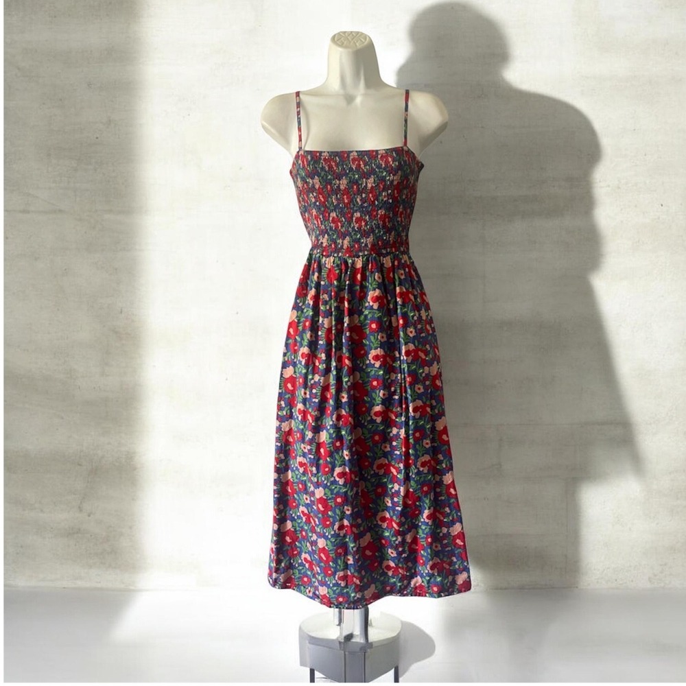 dRA Los Angeles Blue Floral Smocked Midi Dress